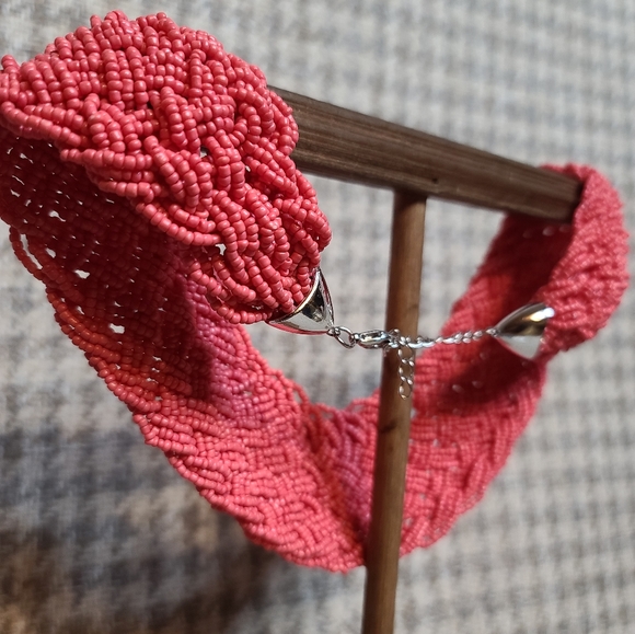 Coral bib chunky necklace - Picture 5 of 8